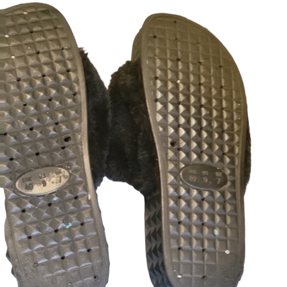 DIRTY LAUNDRY Black. Platform Mules Fur slip-on Slide Women's sandals Size 9 - Picture 6 of 10